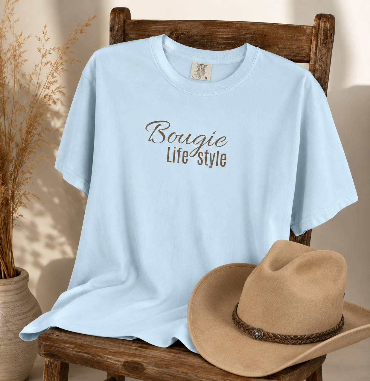 Bougie Lifestyle. 🤎✨
 — Chic Script Graphic T‑Shirt